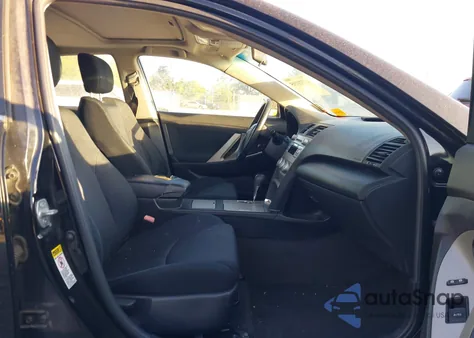 2011 Toyota Camry Se z USA, uszkodzony, nr VIN 4T1BF3EK4BU230683